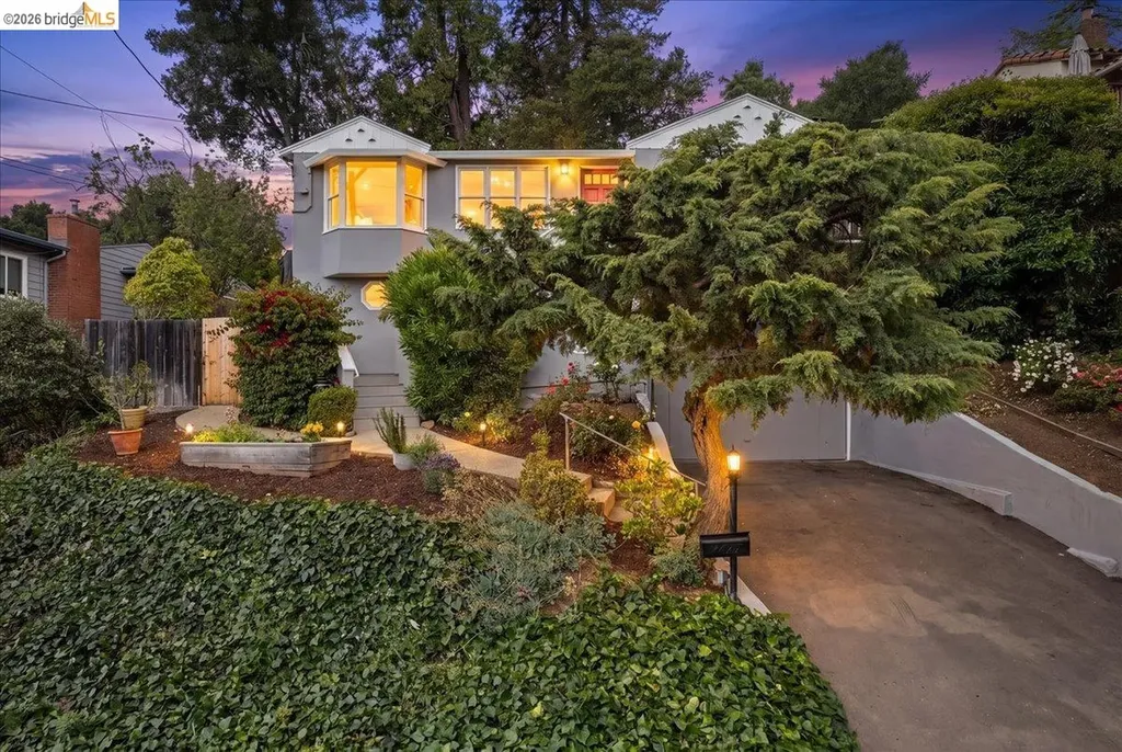 4425 Norton Avenue Oakland CA 94602