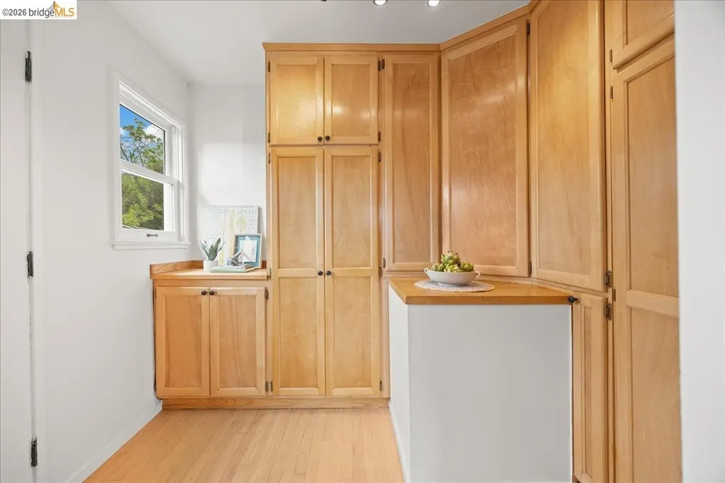 4425 Norton Avenue Oakland CA 94602