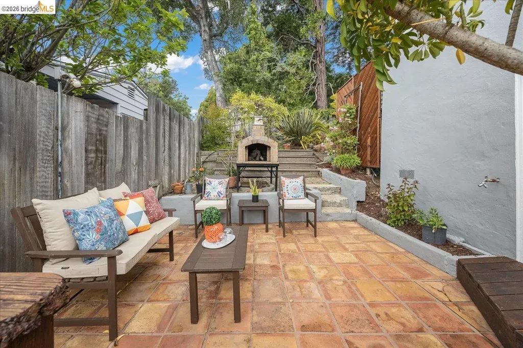 4425 Norton Avenue Oakland CA 94602