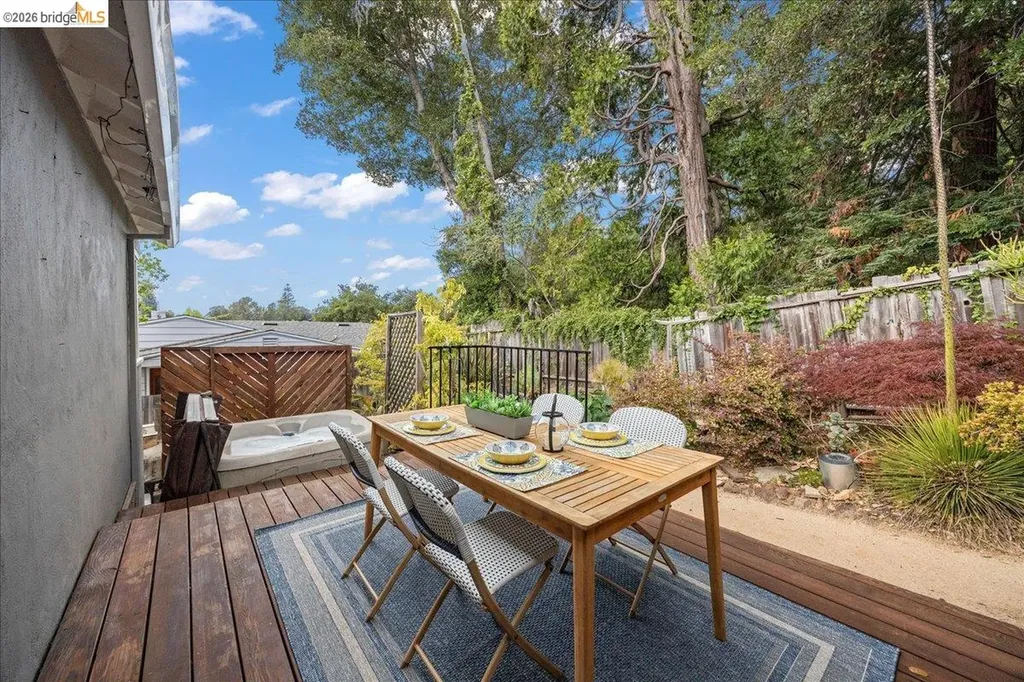 4425 Norton Avenue Oakland CA 94602