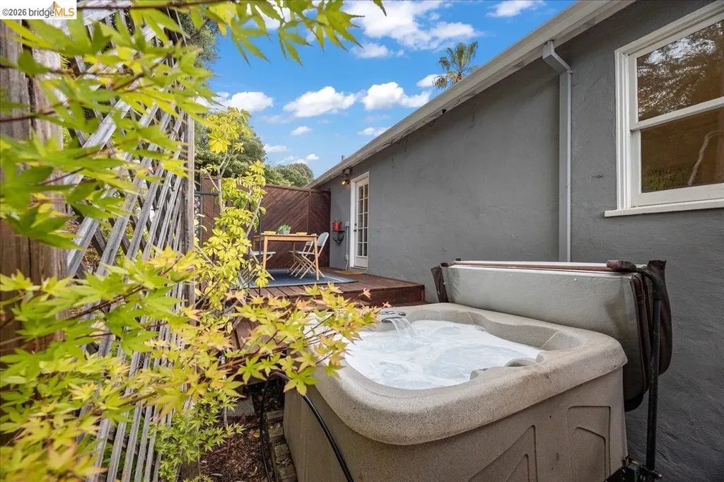 4425 Norton Avenue Oakland CA 94602