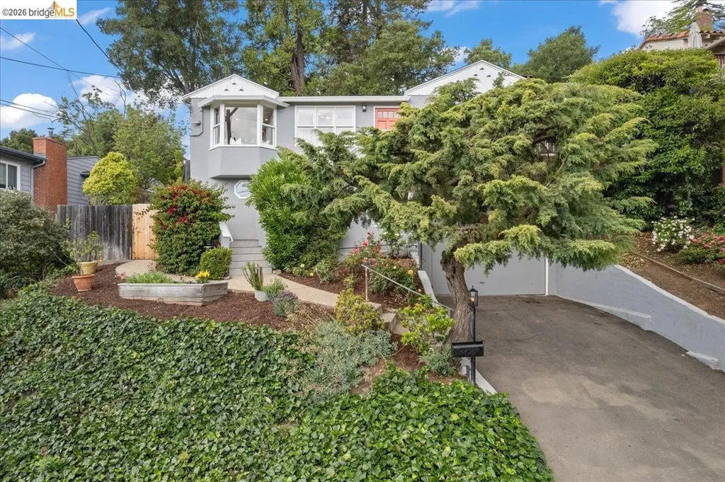 4425 Norton Avenue Oakland CA 94602