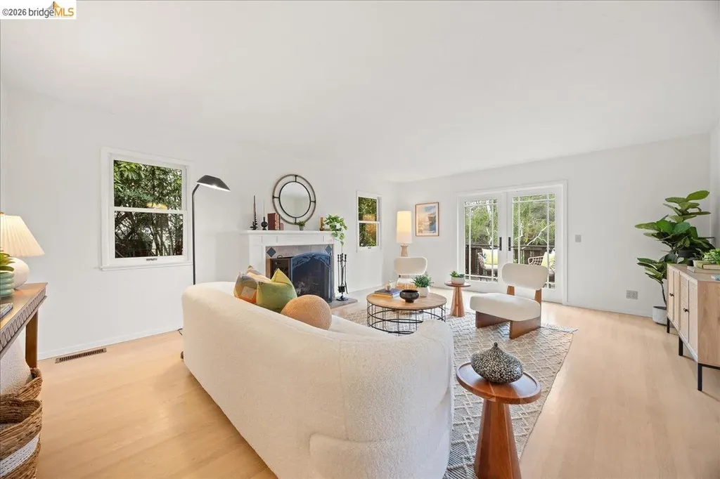 4425 Norton Avenue Oakland CA 94602