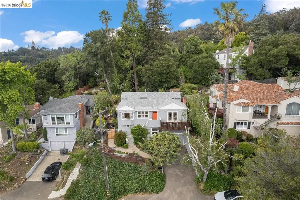 4425 Norton Avenue Oakland CA 94602
