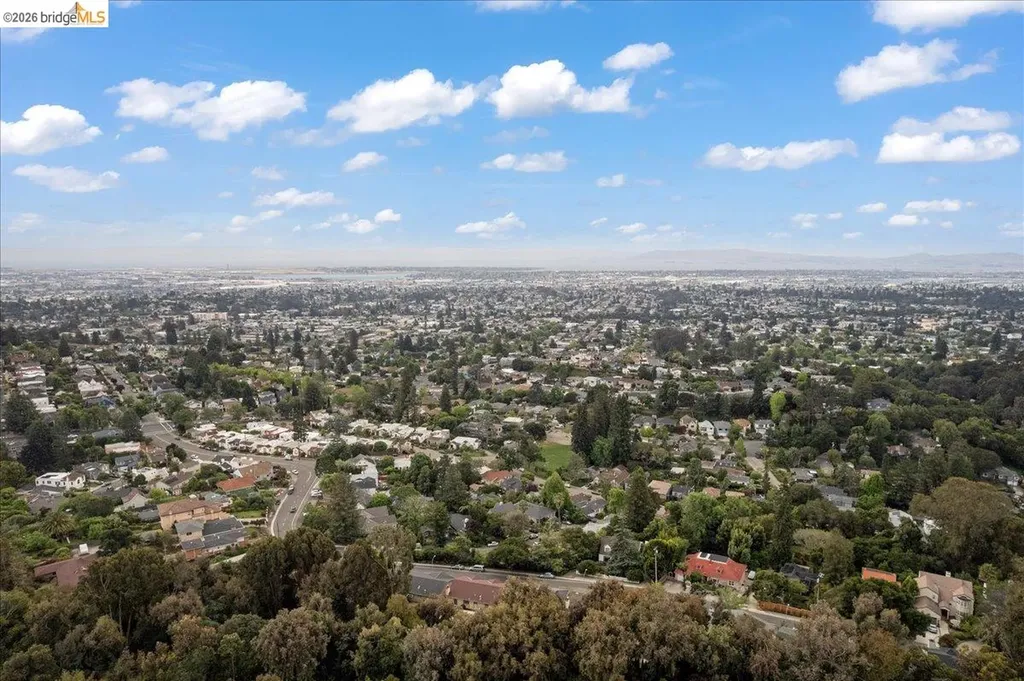 4425 Norton Avenue Oakland CA 94602