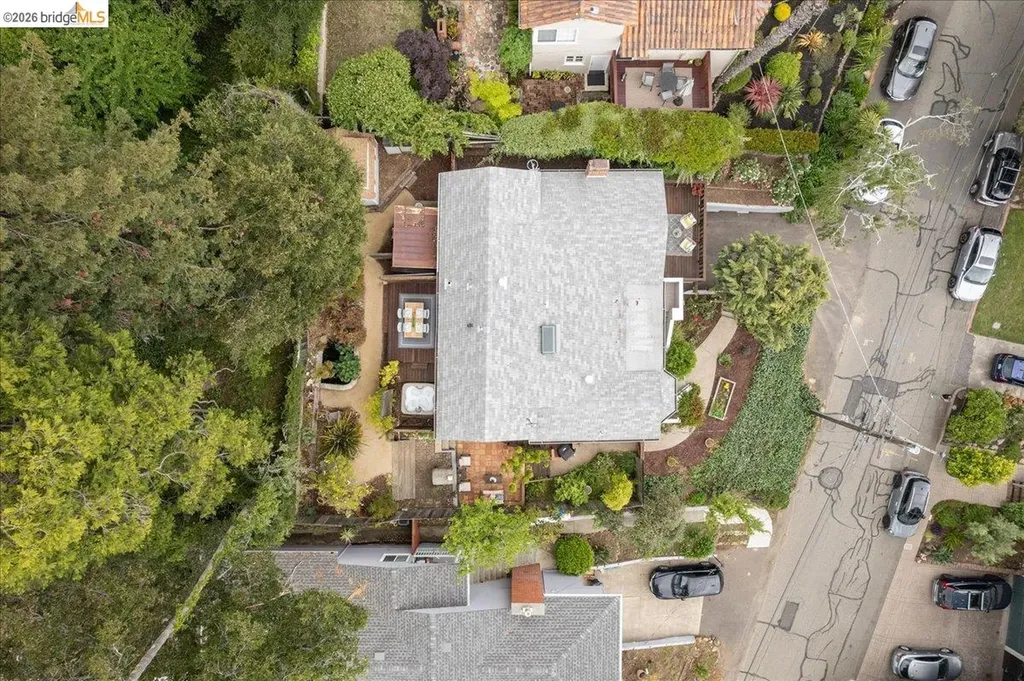 4425 Norton Avenue Oakland CA 94602