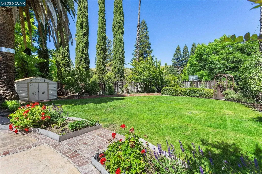 651 Derbyshire Place Danville CA 94526