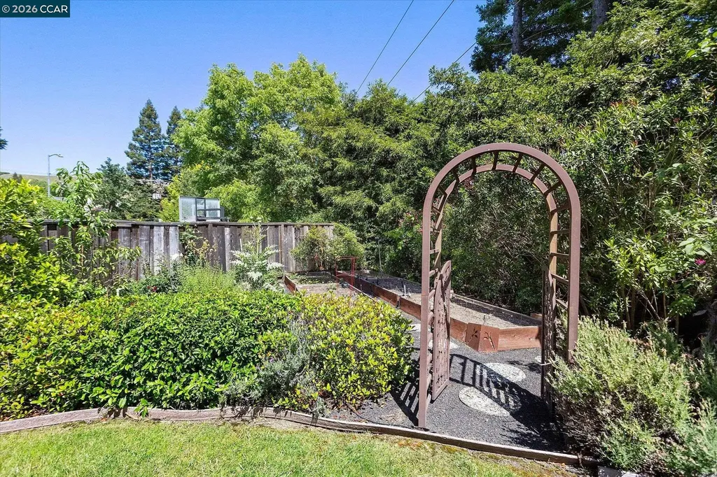 651 Derbyshire Place Danville CA 94526