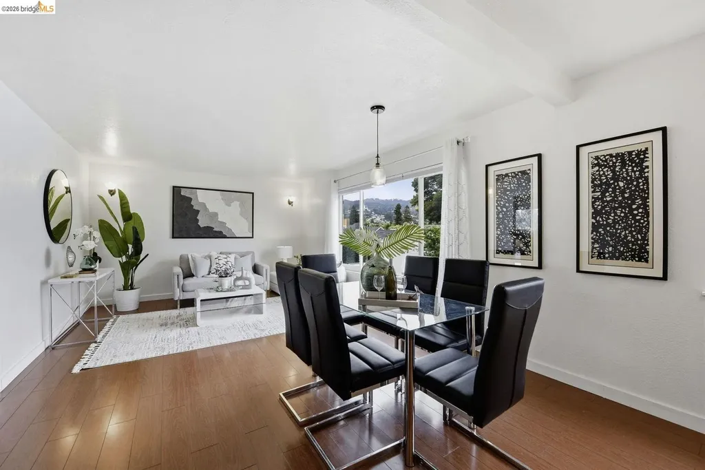 2450 Palmetto Street Oakland CA 94602
