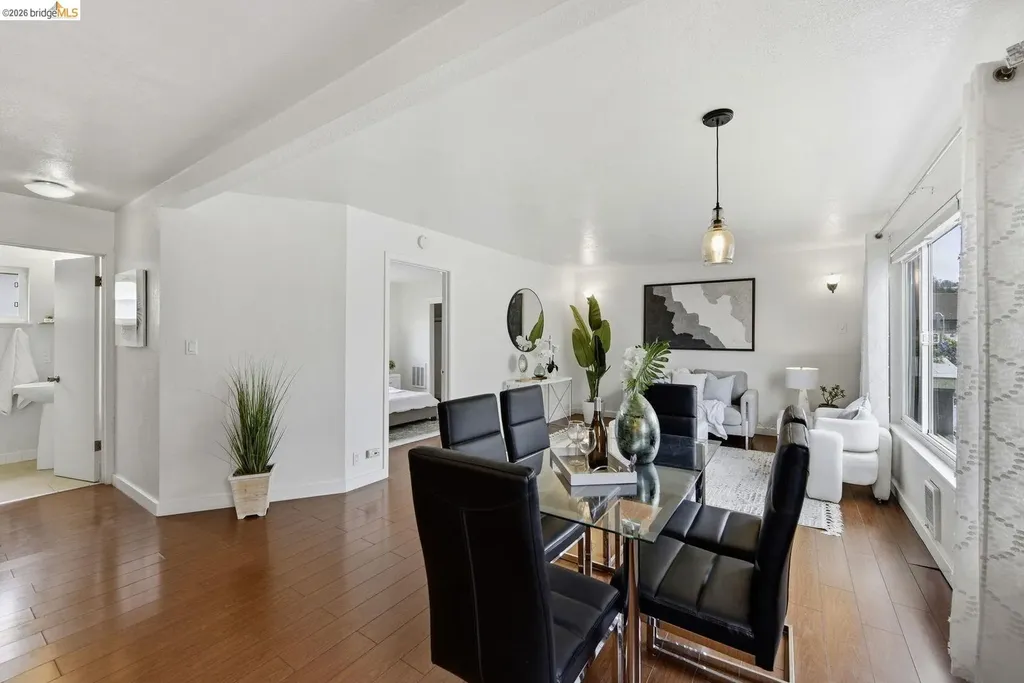 2450 Palmetto Street Oakland CA 94602