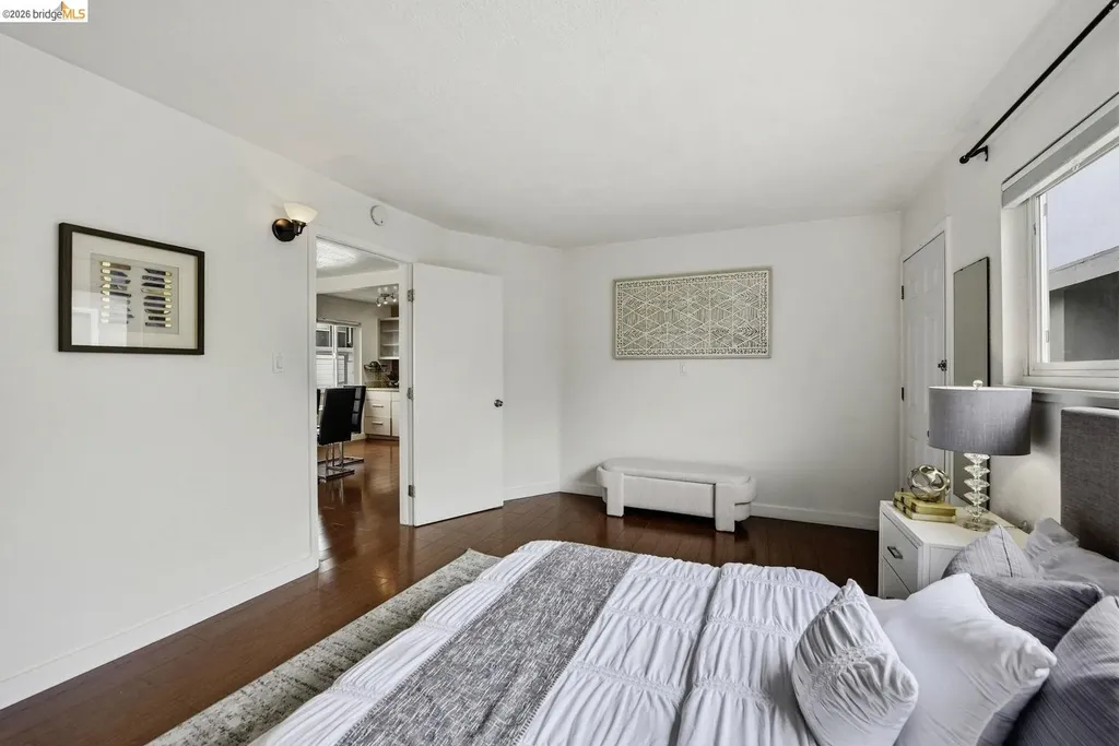 2450 Palmetto Street Oakland CA 94602