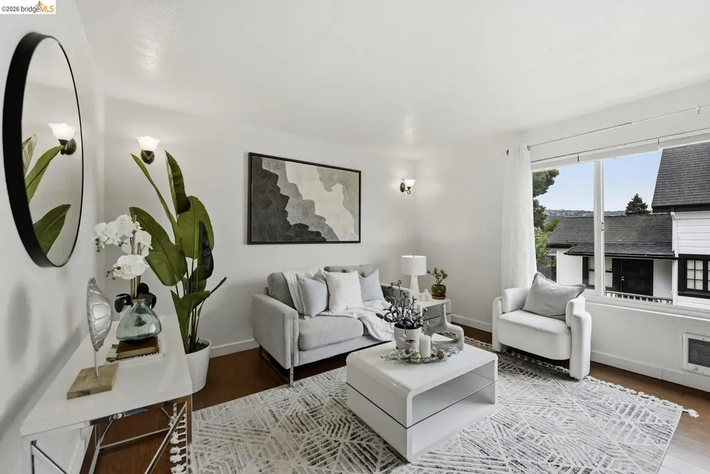 2450 Palmetto Street Oakland CA 94602