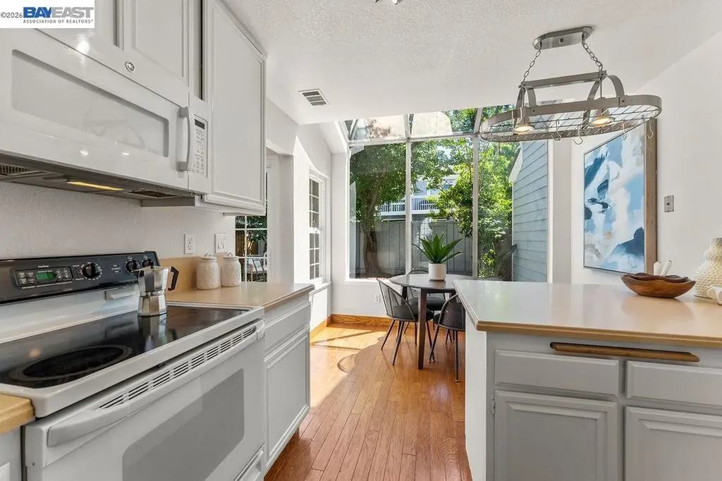 235 Northwood Cmns Livermore CA 94551