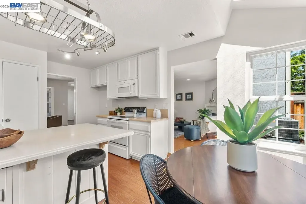 235 Northwood Cmns Livermore CA 94551