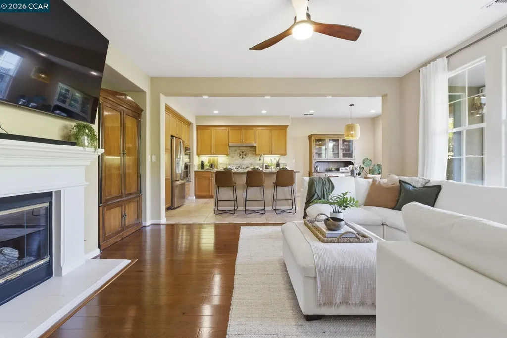 4162 Summer Gate Avenue Vallejo CA 94591