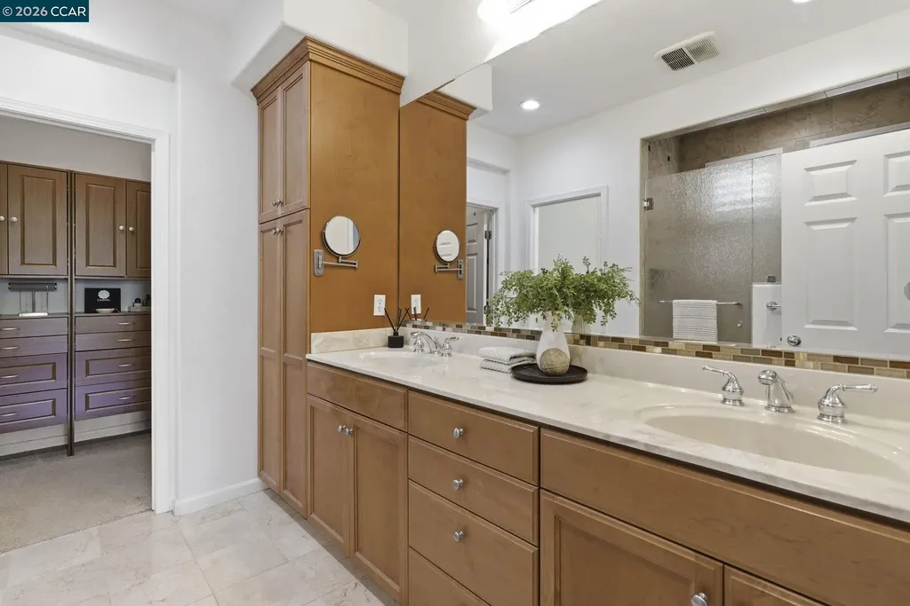 4162 Summer Gate Avenue Vallejo CA 94591
