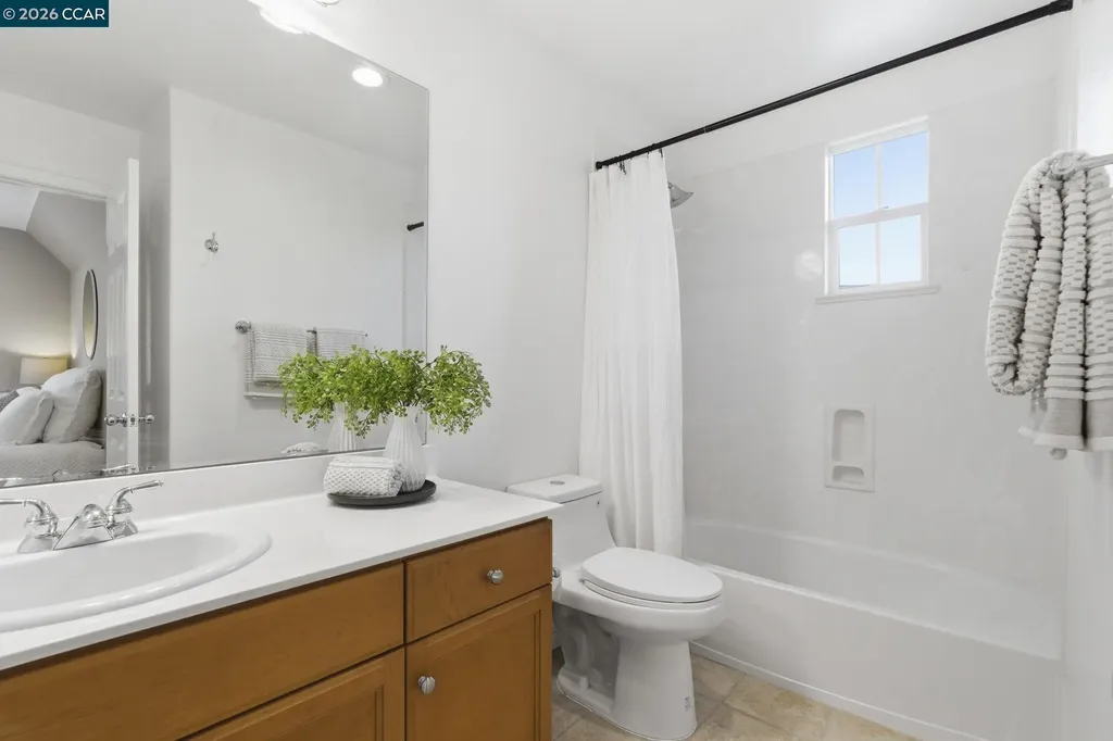 4162 Summer Gate Avenue Vallejo CA 94591