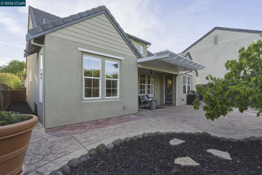 4162 Summer Gate Avenue Vallejo CA 94591