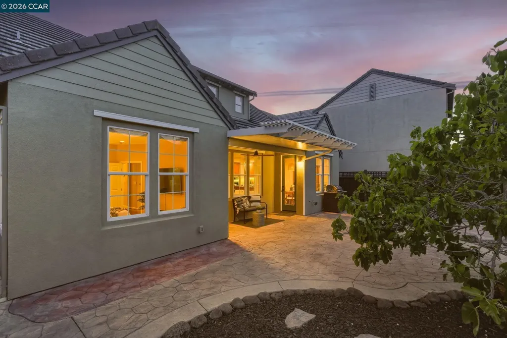 4162 Summer Gate Avenue Vallejo CA 94591