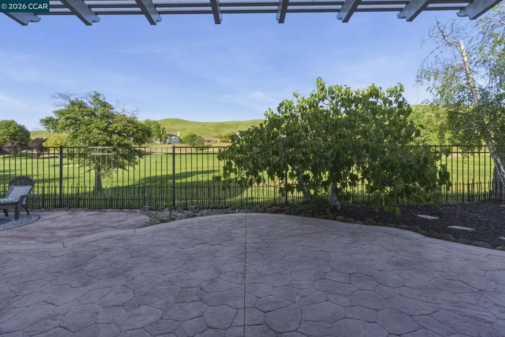 4162 Summer Gate Avenue Vallejo CA 94591
