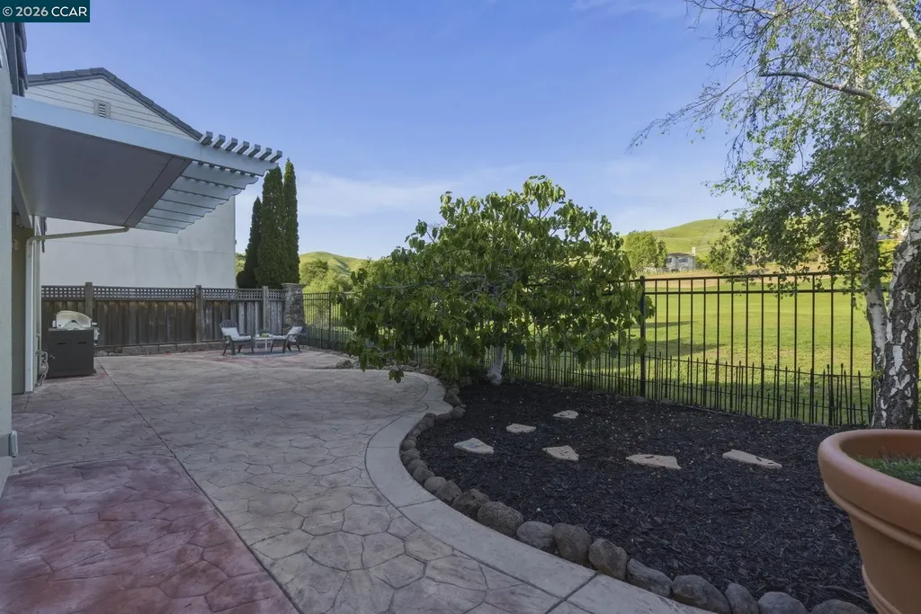 4162 Summer Gate Avenue Vallejo CA 94591