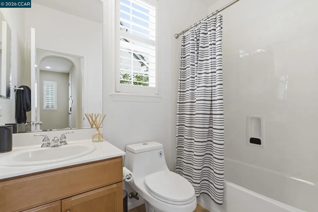 4162 Summer Gate Avenue Vallejo CA 94591