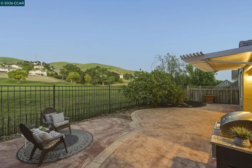 4162 Summer Gate Avenue Vallejo CA 94591