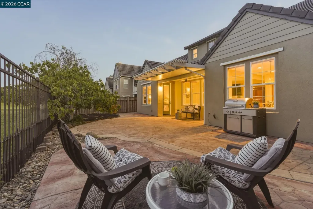 4162 Summer Gate Avenue Vallejo CA 94591