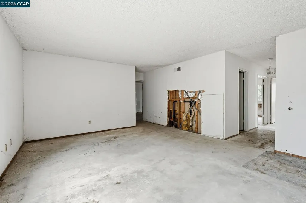 26 Polaris Drive Pittsburg CA 94565