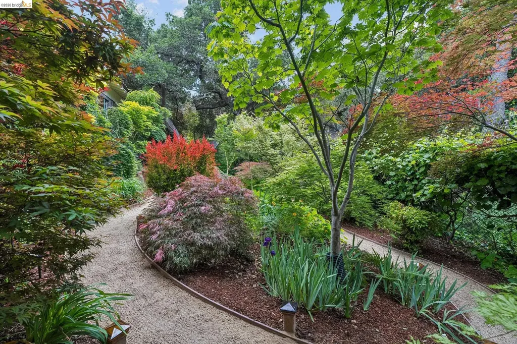 51 Glen Alpine Road Piedmont CA 94611