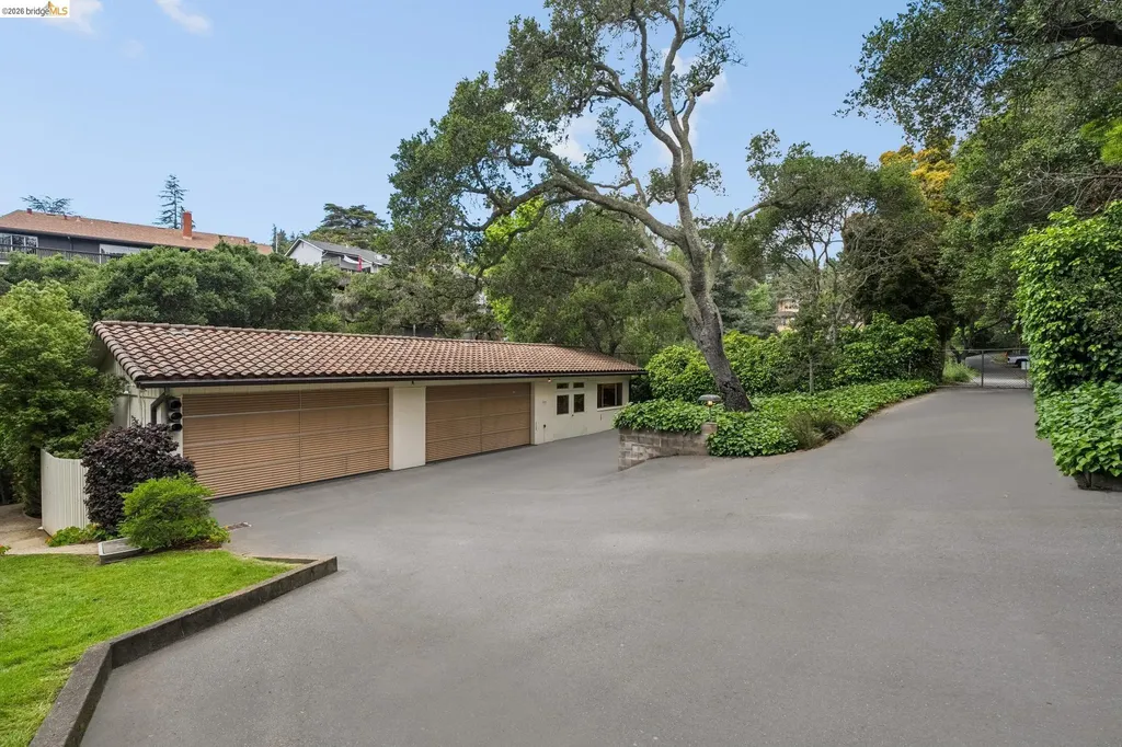 51 Glen Alpine Road Piedmont CA 94611