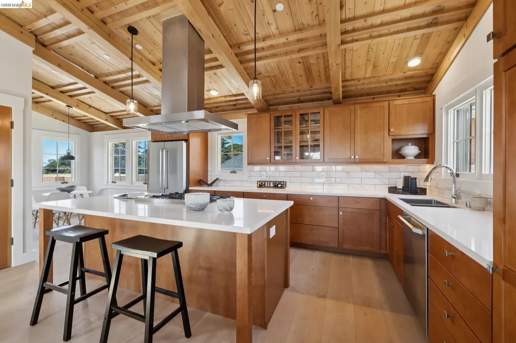 4436 Howe Street Oakland CA 94611