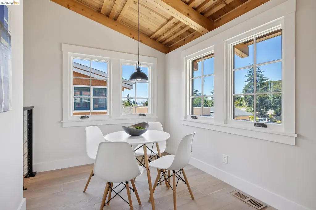 4436 Howe Street Oakland CA 94611