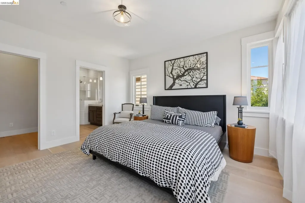 4436 Howe Street Oakland CA 94611