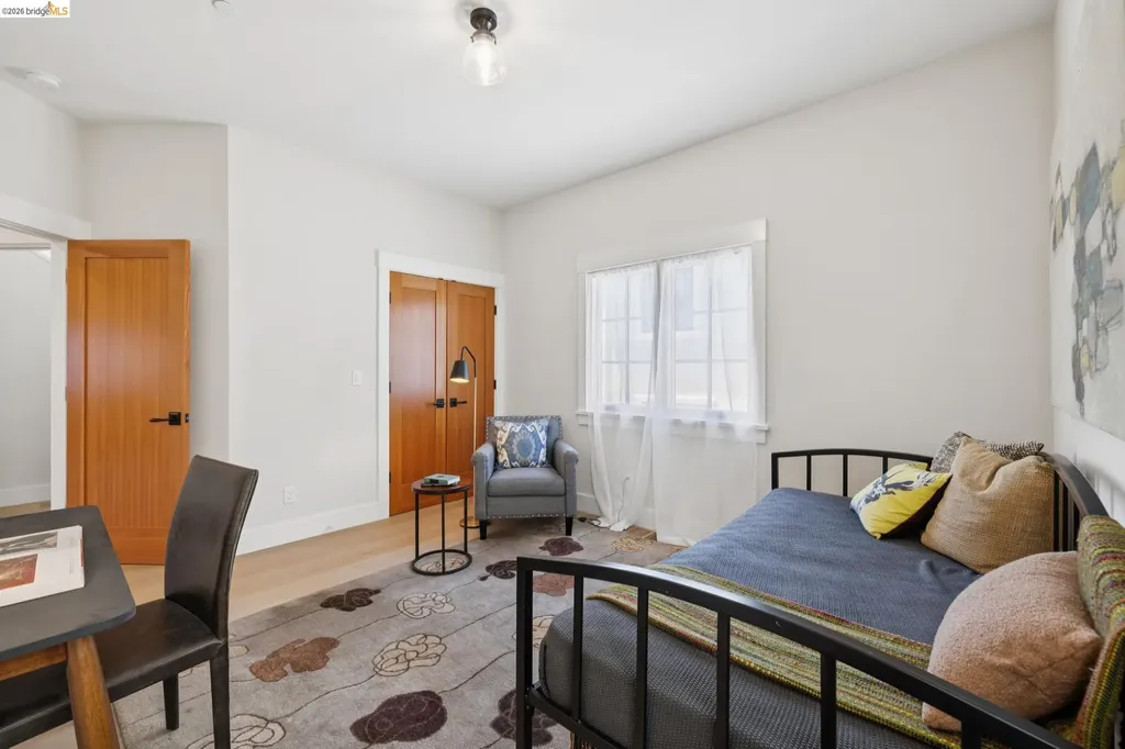 4436 Howe Street Oakland CA 94611