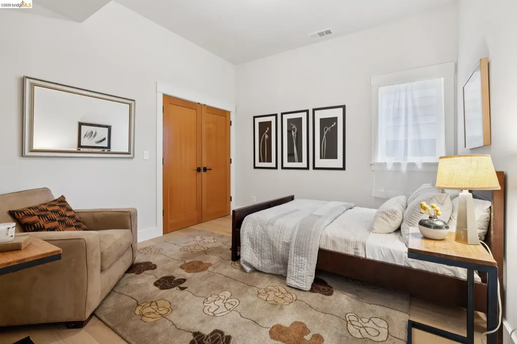 4436 Howe Street Oakland CA 94611