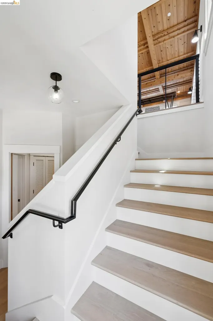 4436 Howe Street Oakland CA 94611