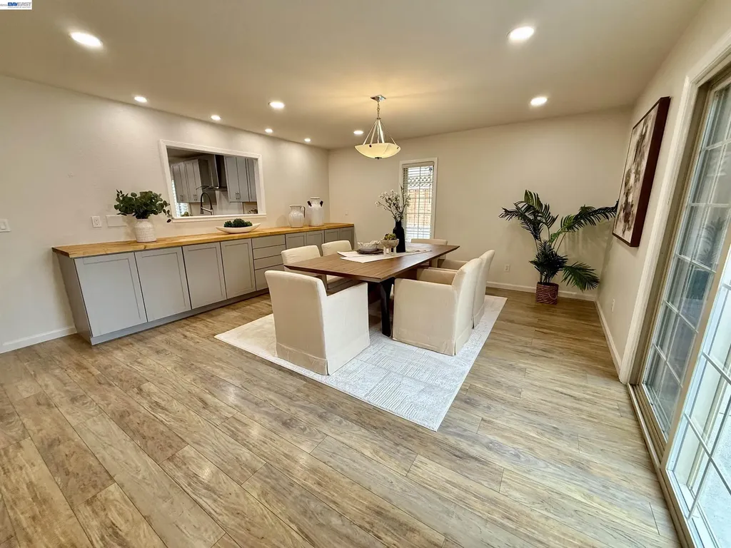 1882 Carnation Circle Livermore CA 94551
