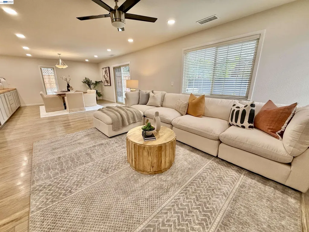 1882 Carnation Circle Livermore CA 94551