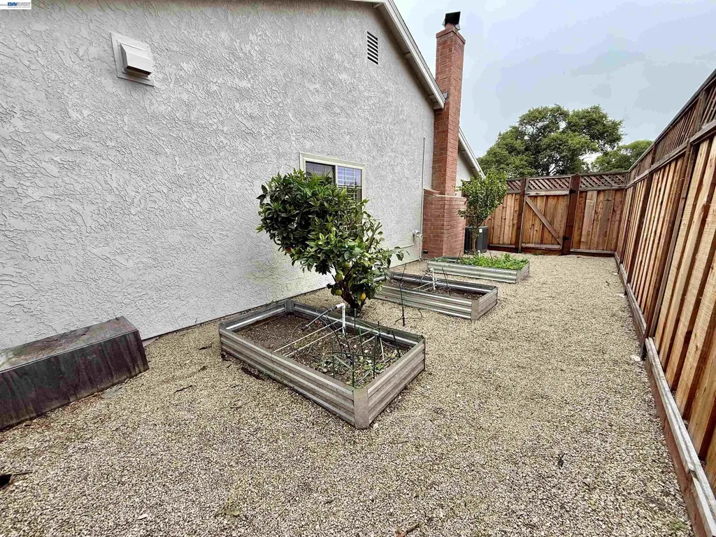 1882 Carnation Circle Livermore CA 94551