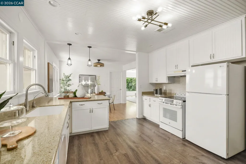 855 Bella Vista Avenue Martinez CA 94553