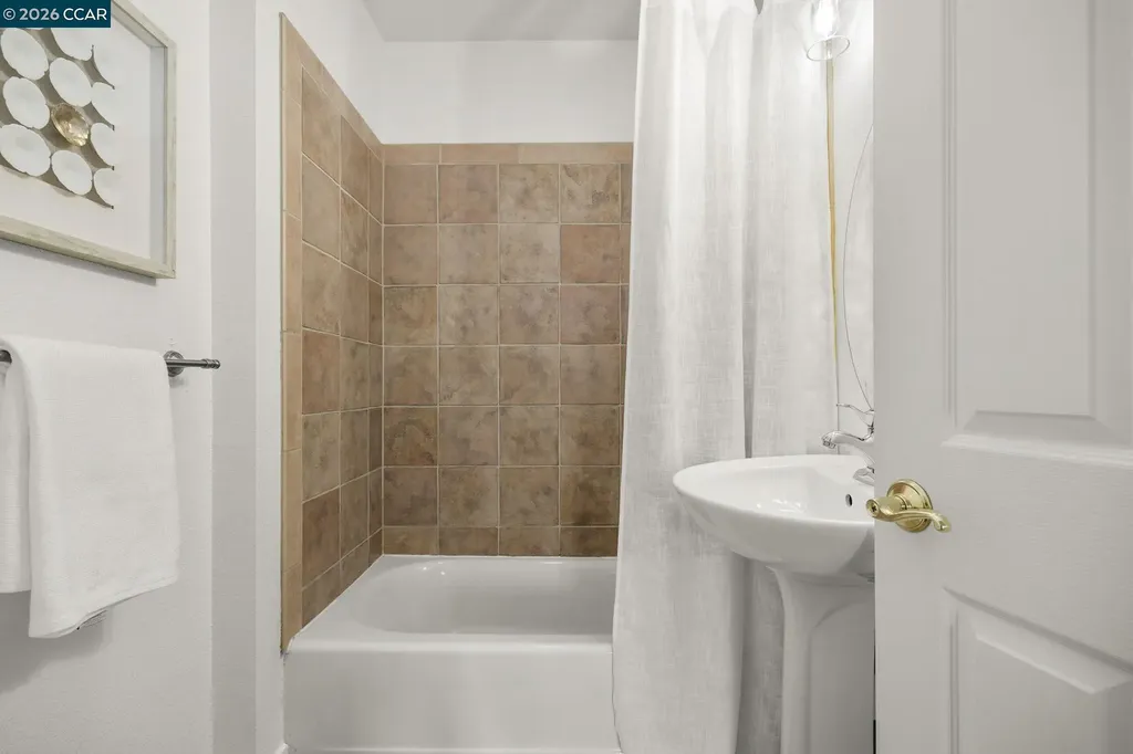 855 Bella Vista Avenue Martinez CA 94553