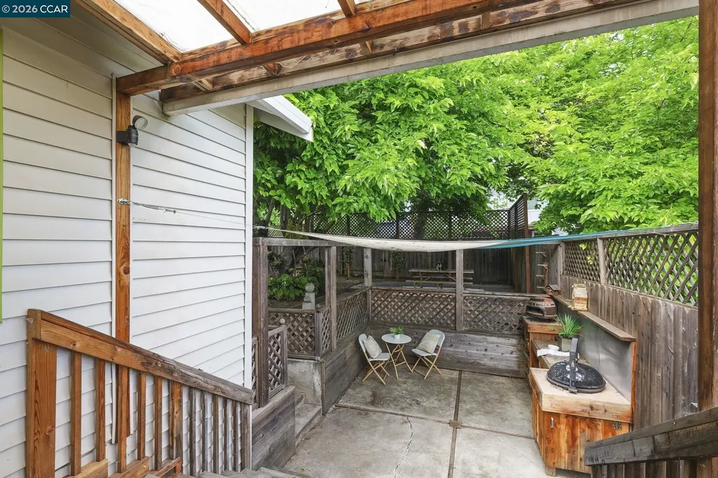 855 Bella Vista Avenue Martinez CA 94553