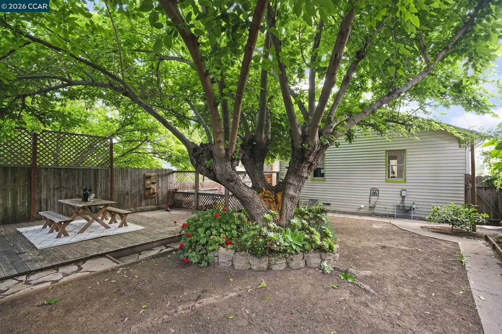855 Bella Vista Avenue Martinez CA 94553
