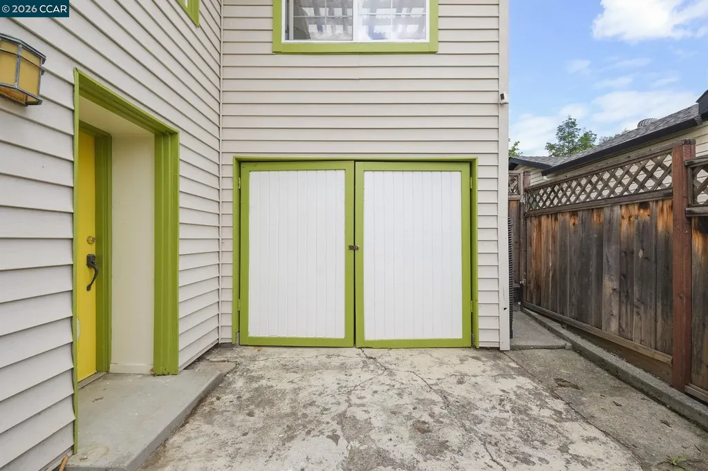 855 Bella Vista Avenue Martinez CA 94553