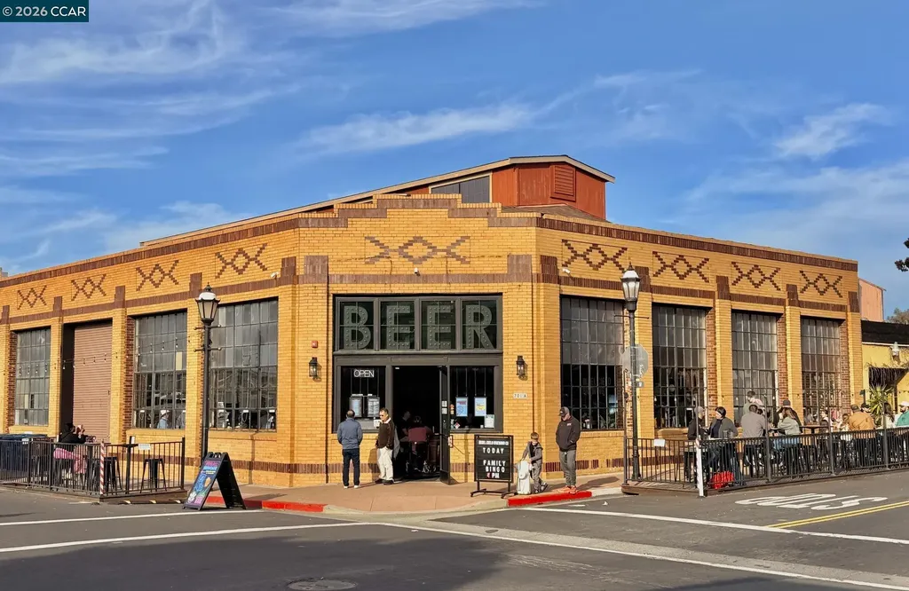 855 Bella Vista Avenue Martinez CA 94553