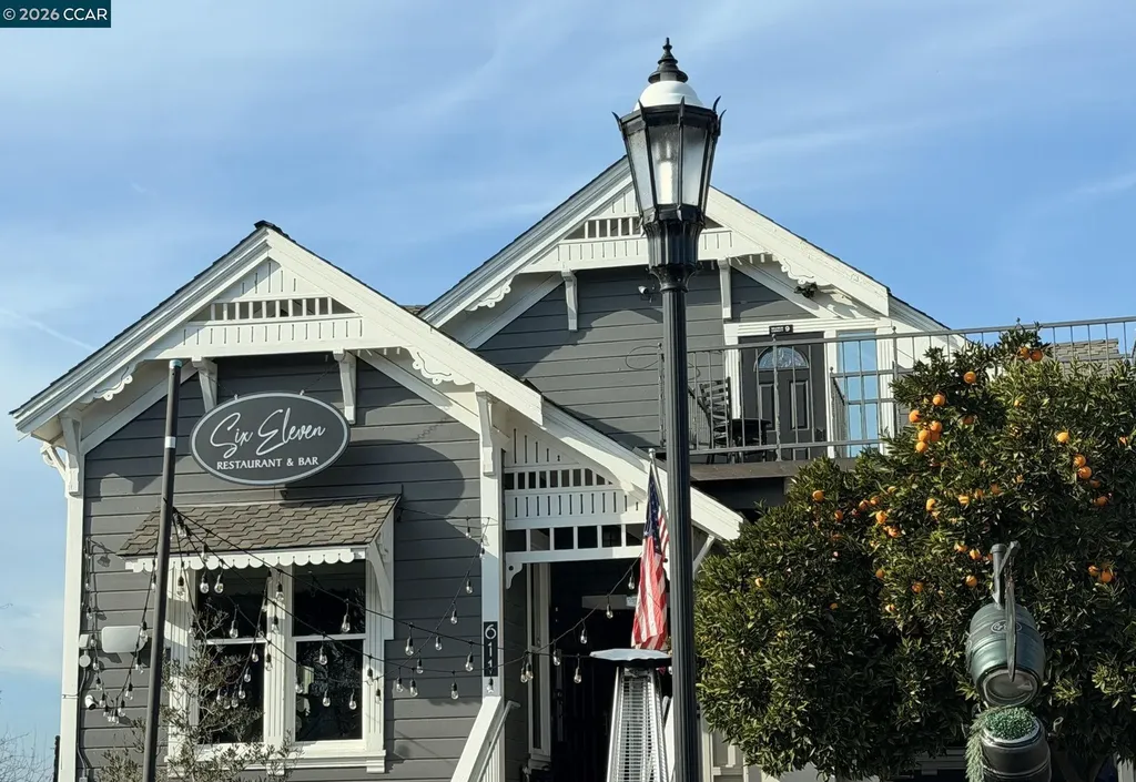 855 Bella Vista Avenue Martinez CA 94553
