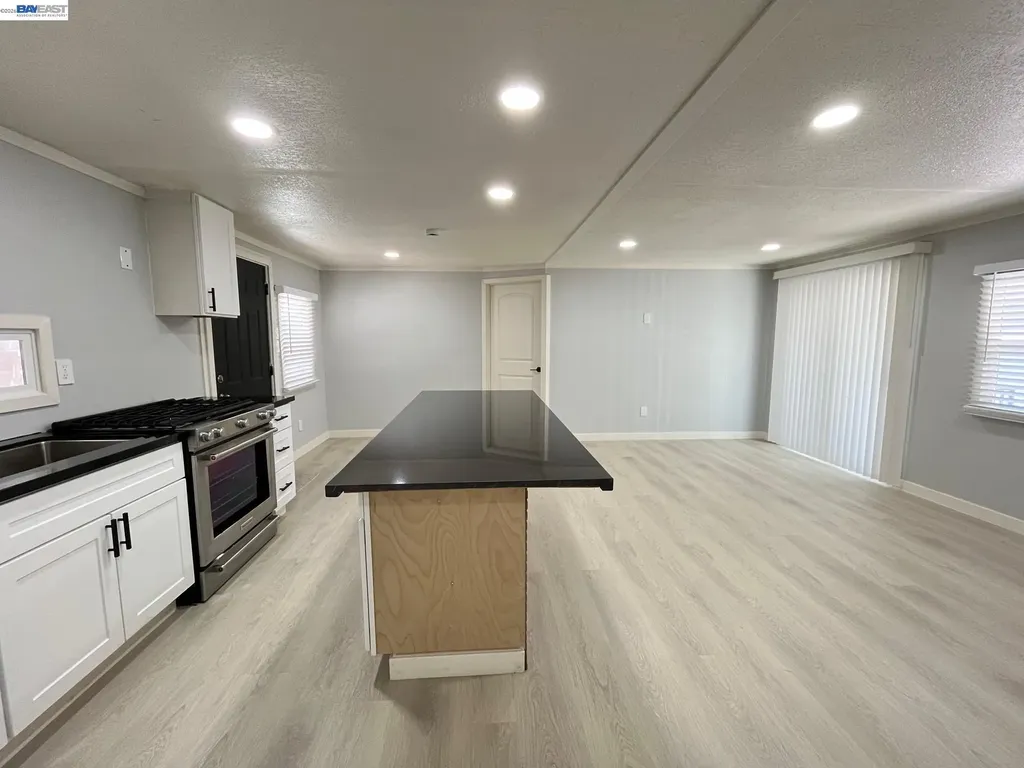 28124 Murcia Street Hayward CA 94544