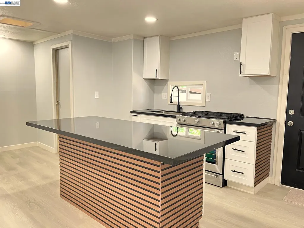 28124 Murcia Street Hayward CA 94544