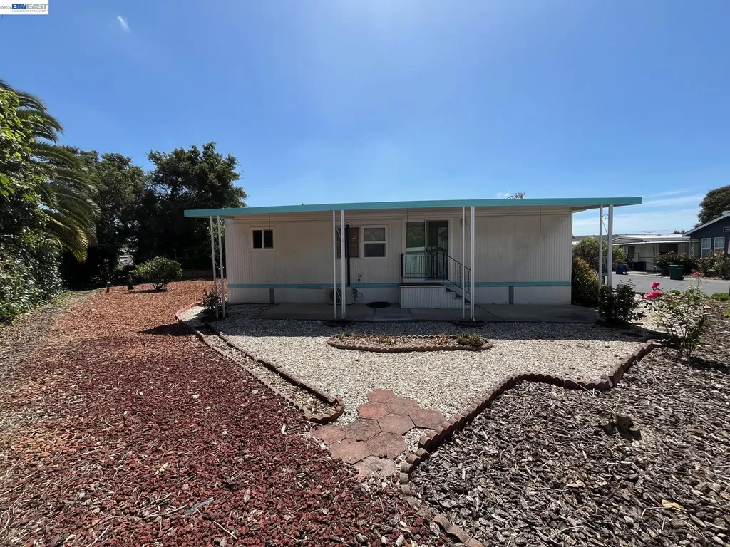 28124 Murcia Street Hayward CA 94544